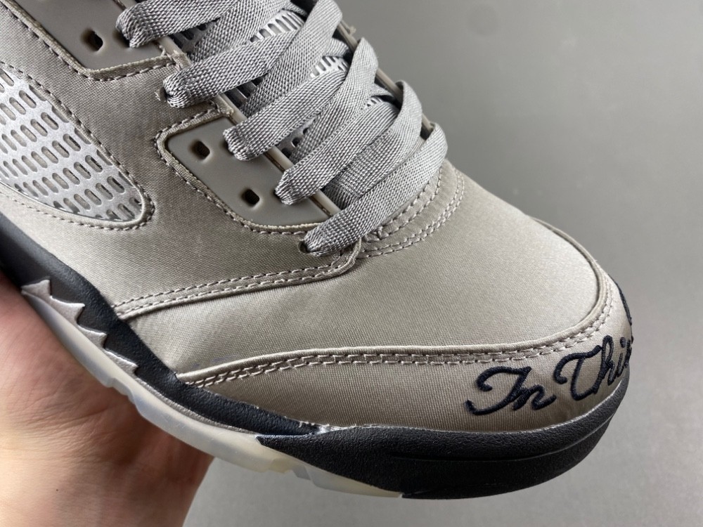 Air Jordan 5 Retro Wings (2025) (Women