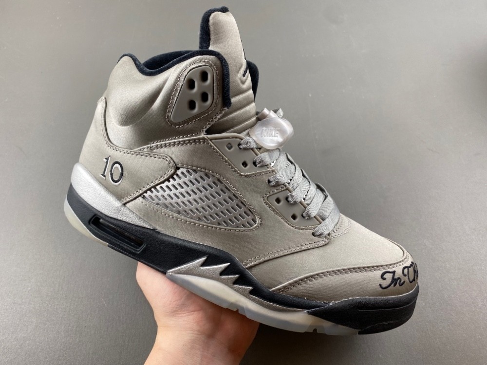 Air Jordan 5 Retro Wings (2025) (Women