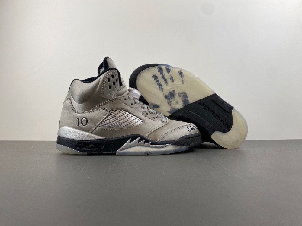 Air Jordan 5 Retro Wings (2025) (Women