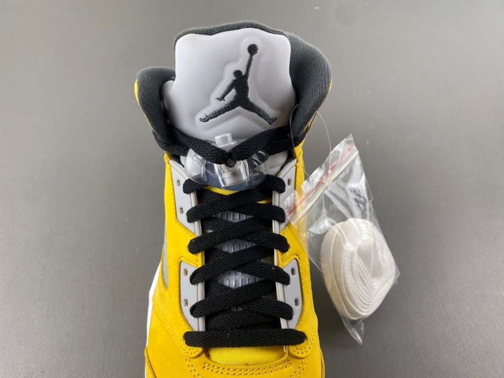 Air Jordan 5 Retro Tokyo T23 IO3372-700