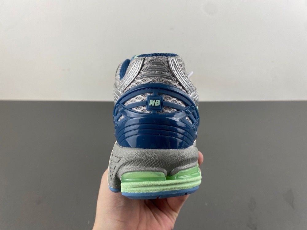 New Balance 1906R Silver Metallic Stillwater U1906RCR