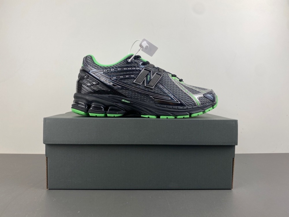 New Balance U1906 Silver Metallic Green | U1906RCT