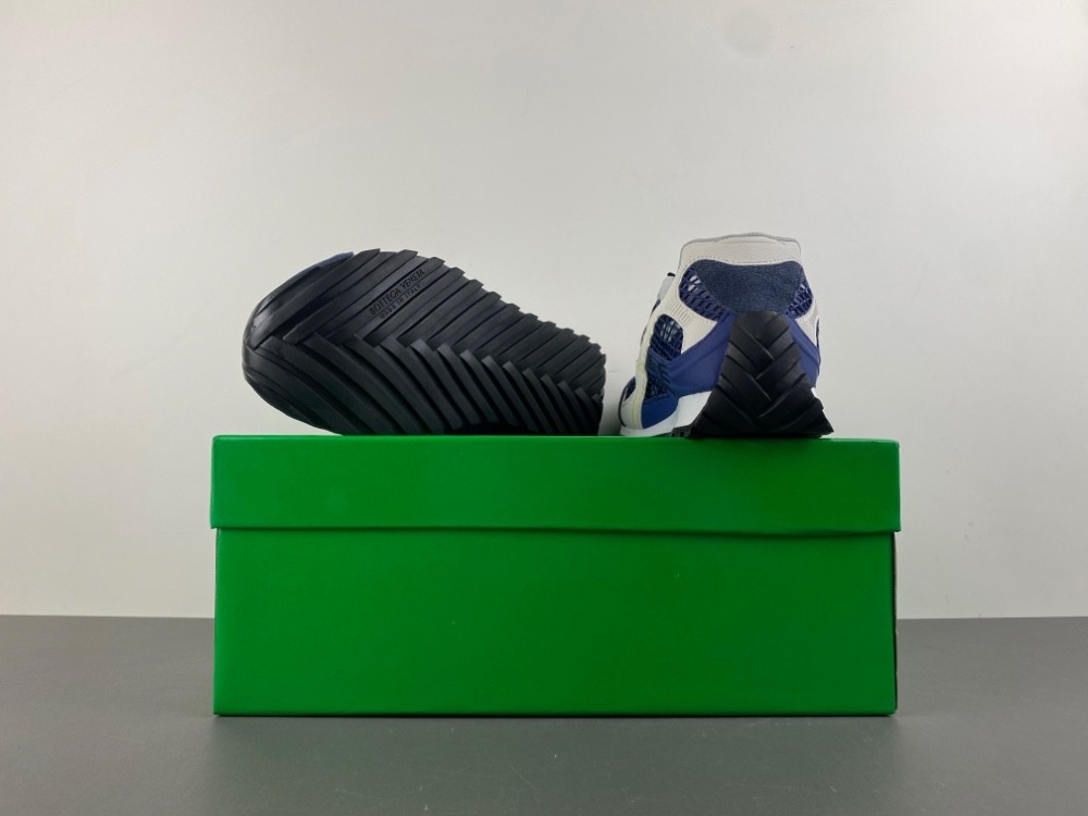 Bo*te*ga Ve*ne*ta Orbit Sneaker 