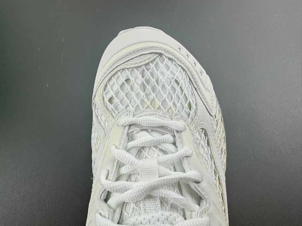 Bo*te*ga Ve*ne*ta Orbit Lace Up White (Women