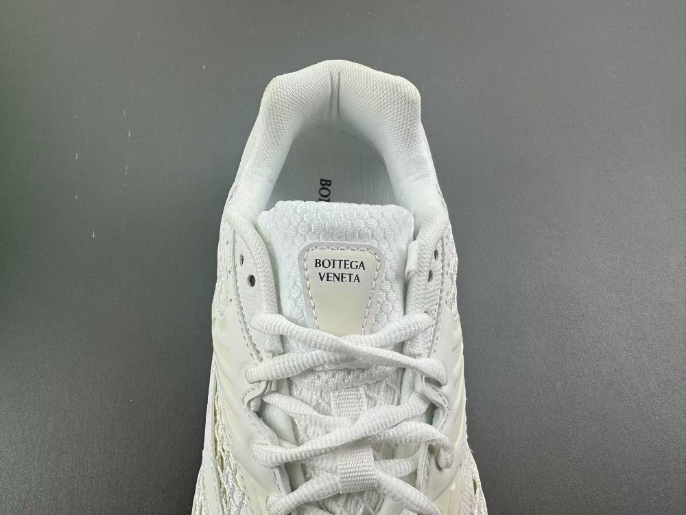 Bo*te*ga Ve*ne*ta Orbit Lace Up White (Women
