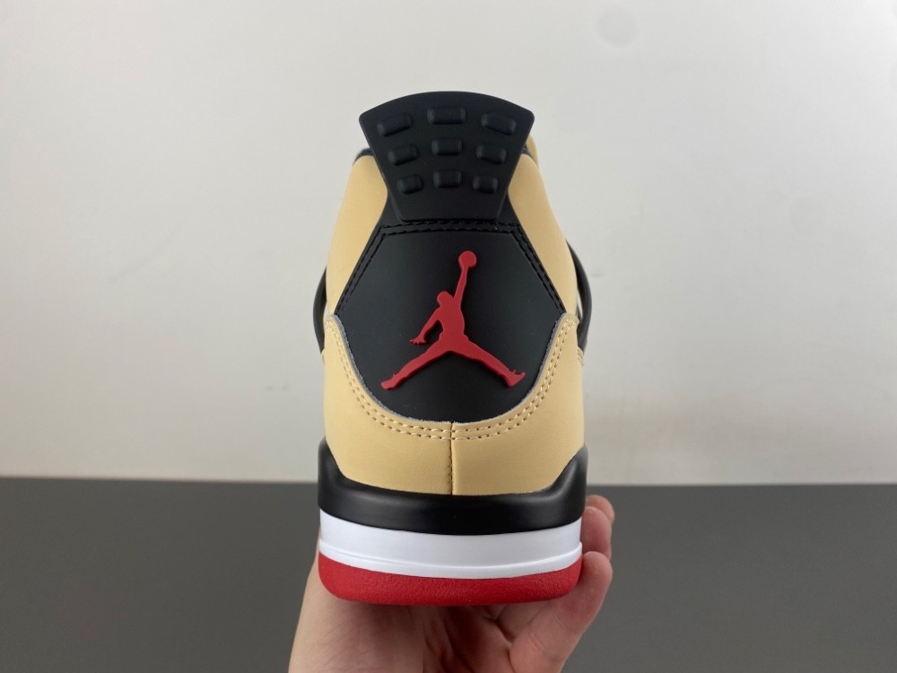 Air Jordan 4 Retro 