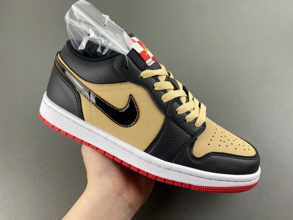 Air Jordan 1 Low SE 