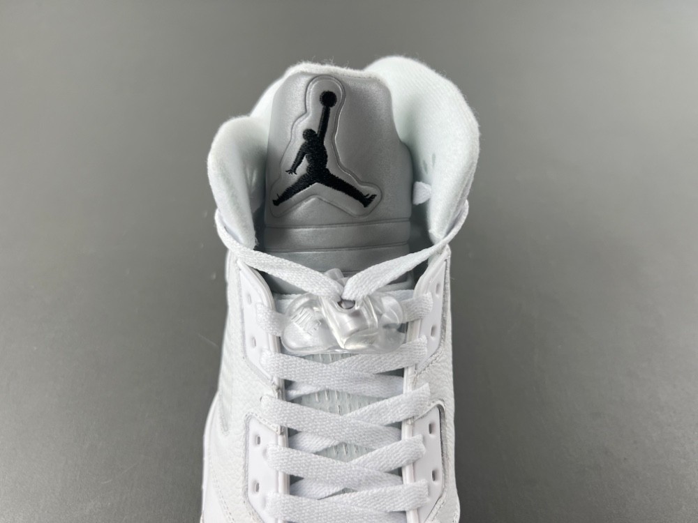 Nike Air Jordan 5 "White Metallic" HQ7978-103