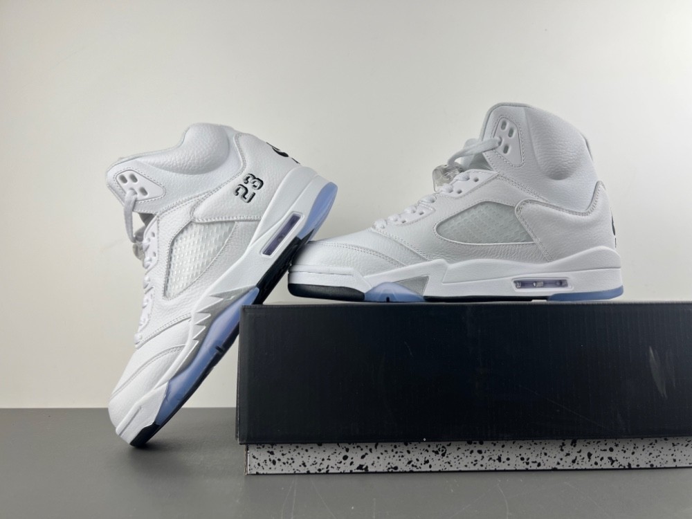 Nike Air Jordan 5 "White Metallic" HQ7978-103