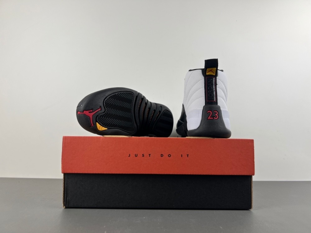 Air Jordan 12 Retro Taxi (GS) - 153265-117
