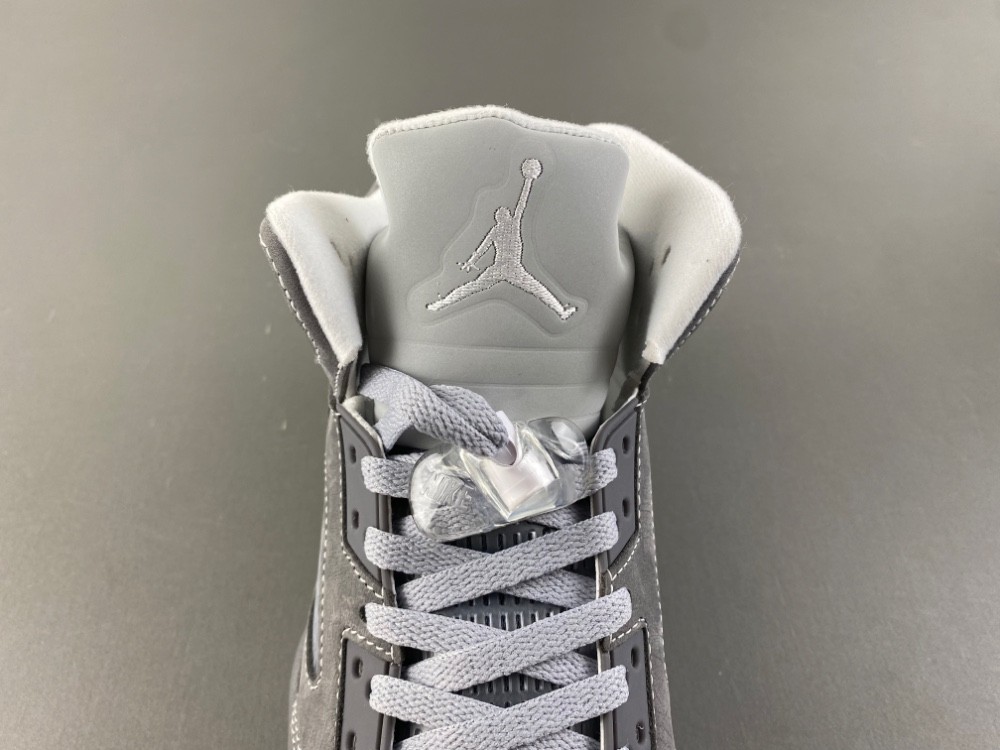 Air Jordan 5 Retro Wolf Grey (2026)  DD0587-002