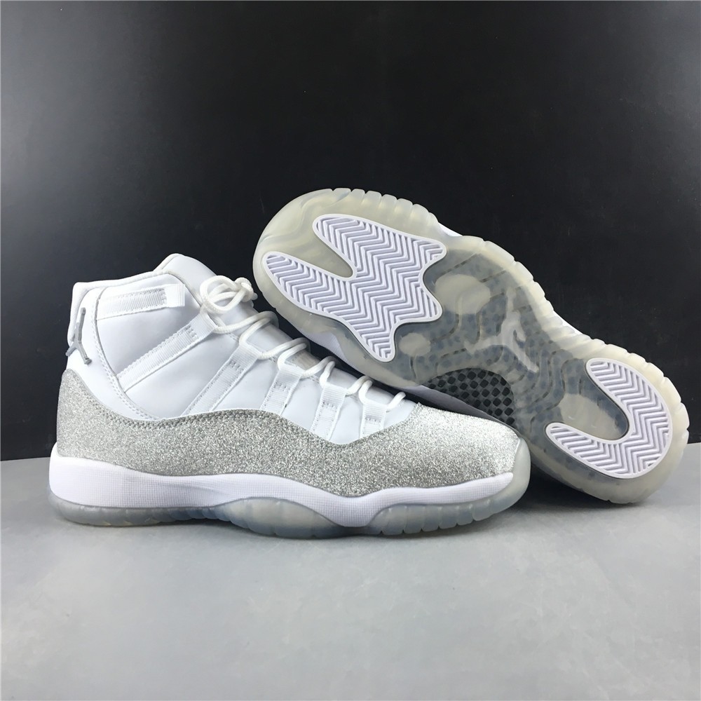 Air Jordan 11 WMNS “Metallic Silver” AR0715-100