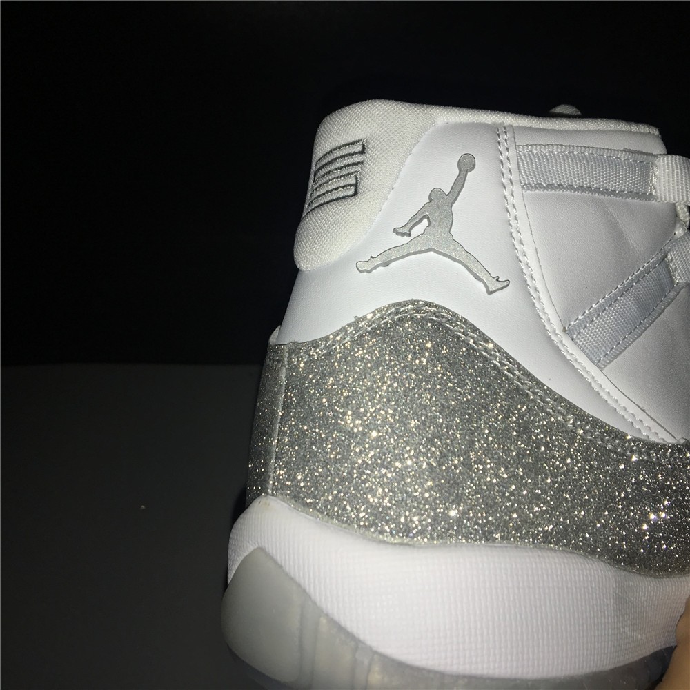 Air Jordan 11 WMNS “Metallic Silver” AR0715-100