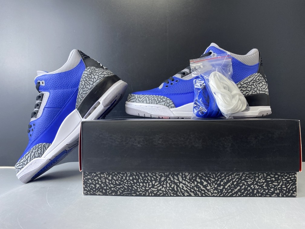Air Jordan 3 “Varsity Royal” CT8532-400
