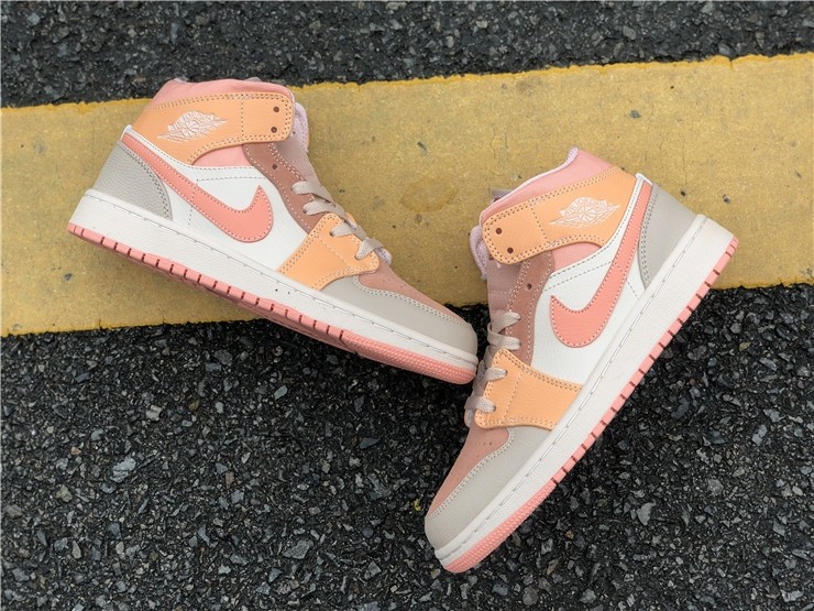 Air Jordan 1 Mid DH4270-800