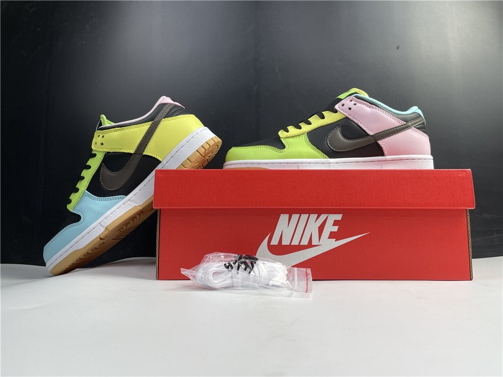Nike Dunk Low SE “Free 99” DH0952-001