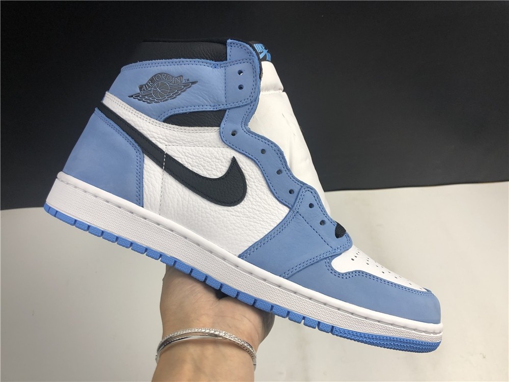 Air Jordan 1 High OG “University Blue“ 555088-134