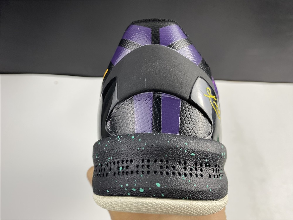 Nike Kobe 8 Easter 555035--302