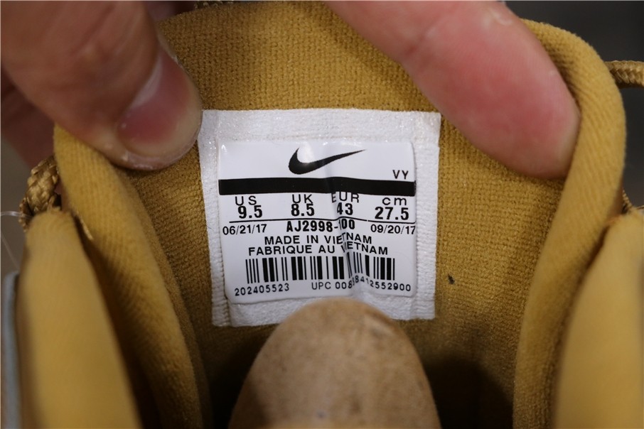 NIKE AIR MORE UPTEMPO "S*p*e" Metallic Gold/White 902290-700
