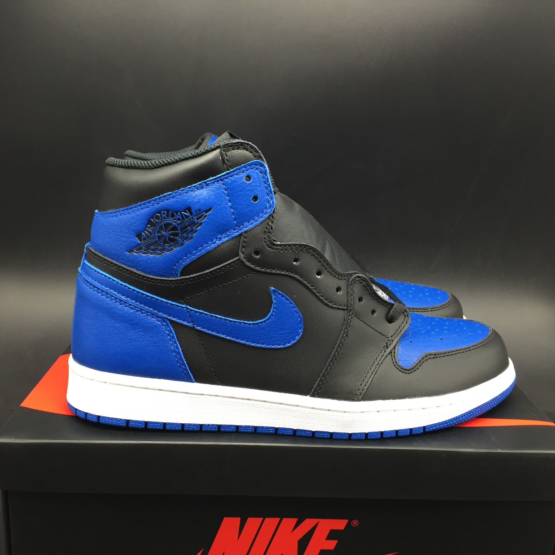 Air Jordan 1 Retro High OG 2017 Royal Blue 555088-007