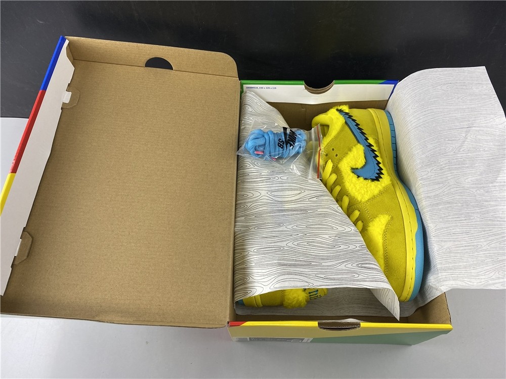 Grateful Dead x Nike SB Dunk Low“ Yellow Bear”  CJ5378-700