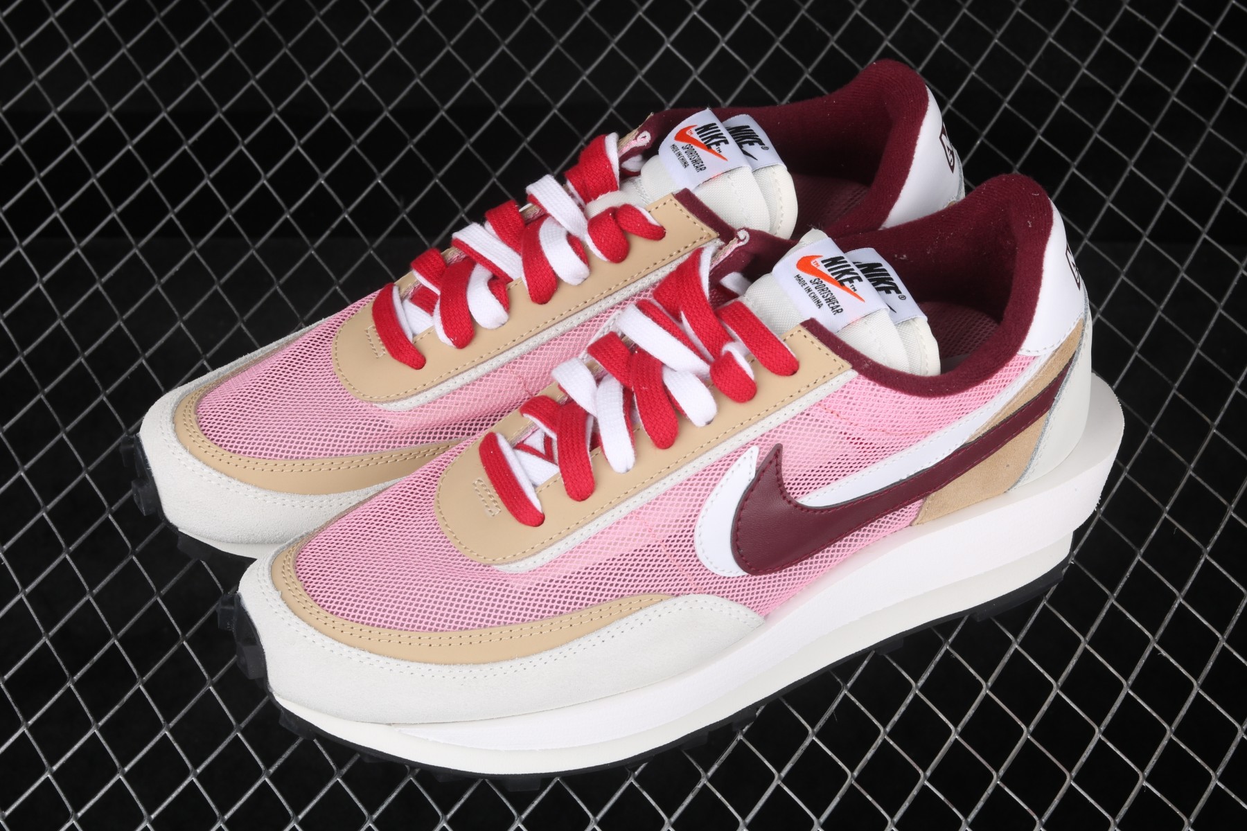 Sacai x Nike LDV Waffle pink  BV0073-500