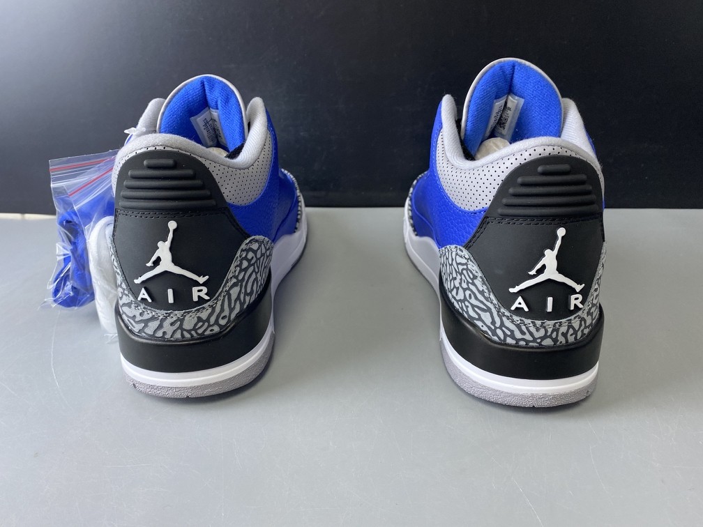 Air Jordan 3 “Varsity Royal” CT8532-400