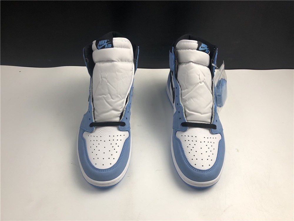 Air Jordan 1 High OG “University Blue“ 555088-134