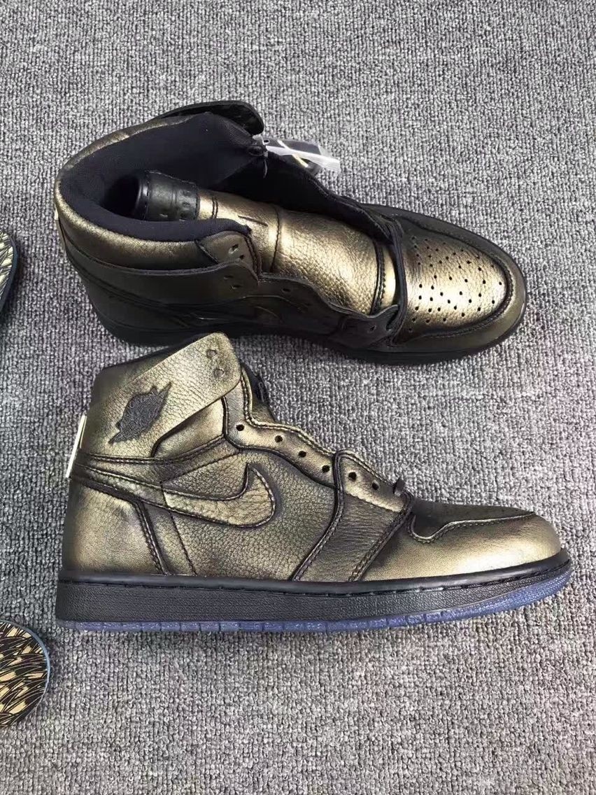 Air Jordan 1 Ret High OG Wings AA2887-035