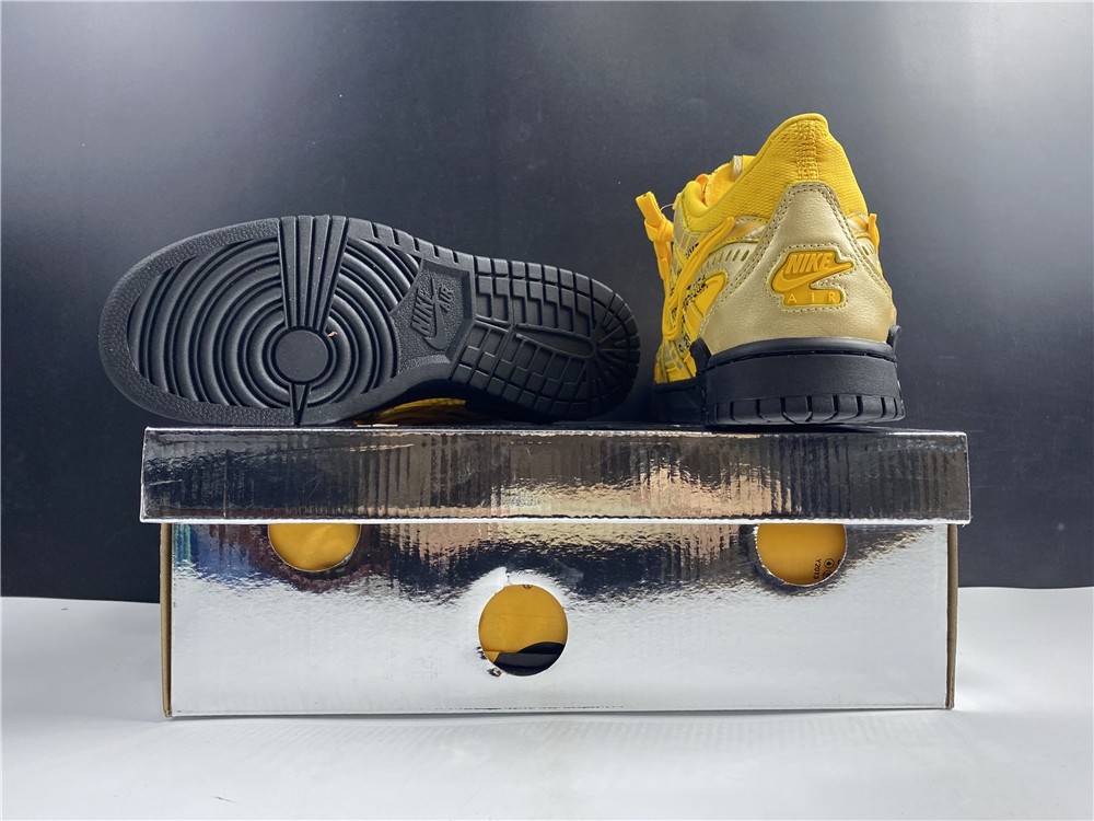 OFF-WHITE x Nike Air Rubber Dunk “University Gold” CU6015-700