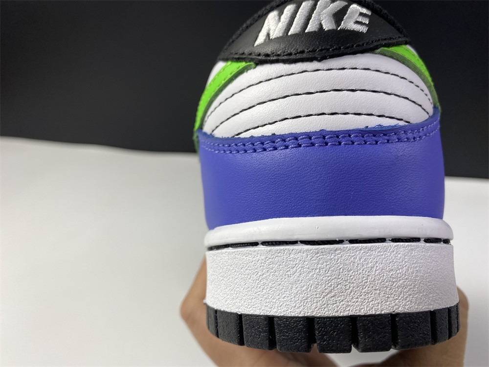Nike Dunk Low Green Strike DD1503-106