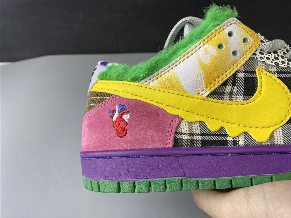 Nike SB Dunk Low Pro IW  318403-137