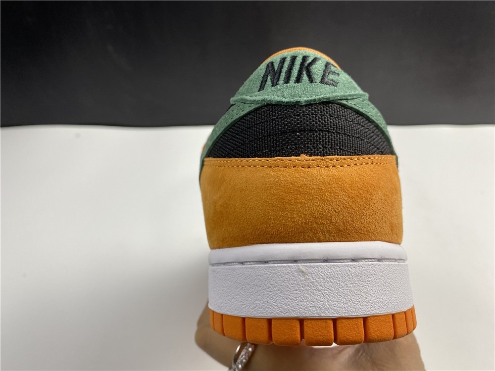Nike Dunk Low SP “Ceramic”  DA1469-001