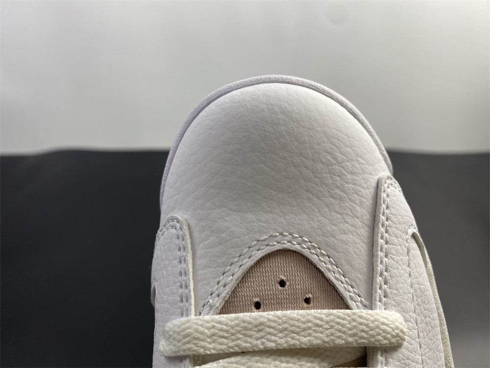 Air Jordan 6 WMNS “Gold Hoops” DH9696-100