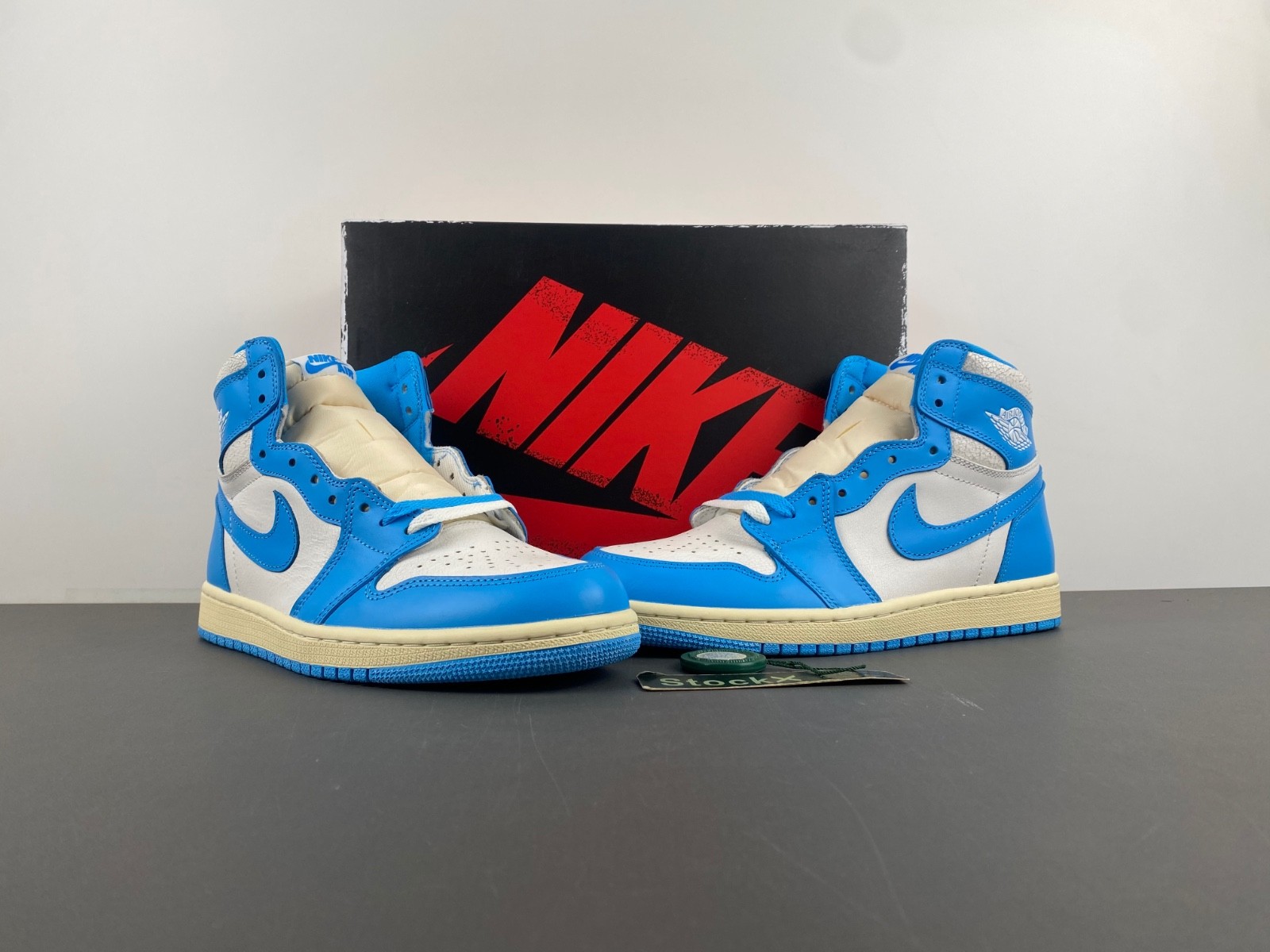 Air Jordan 1 High OG 'UNC Reimagined' DZ5485-402