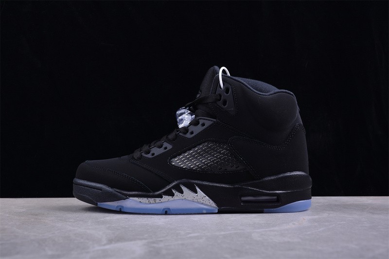 Air Jordan 5 “Black Cat” FZ2239-001