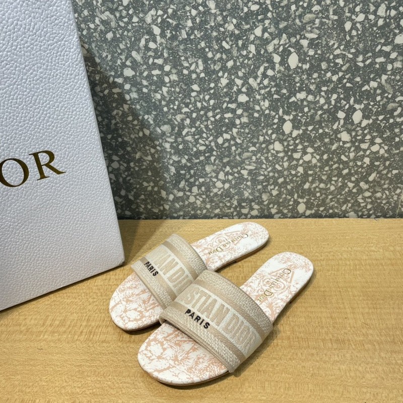 Dio*r sandal14