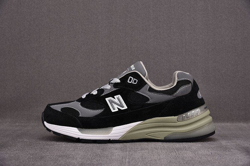 NEW BALANCE 992 NB000006