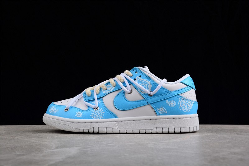 Nike Dunk Low “TRIPLE WHITE“ DD1504-109