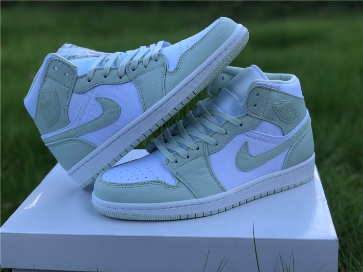 Air Jordan 1 Mid CV5280-103
