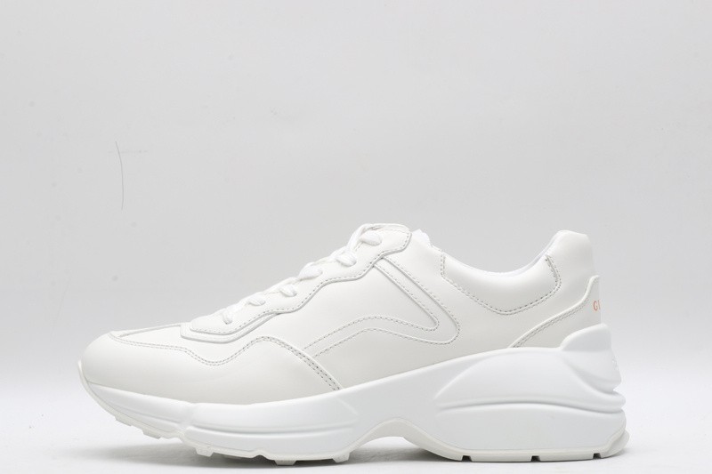 G*u*i* Trainer Sneaker87