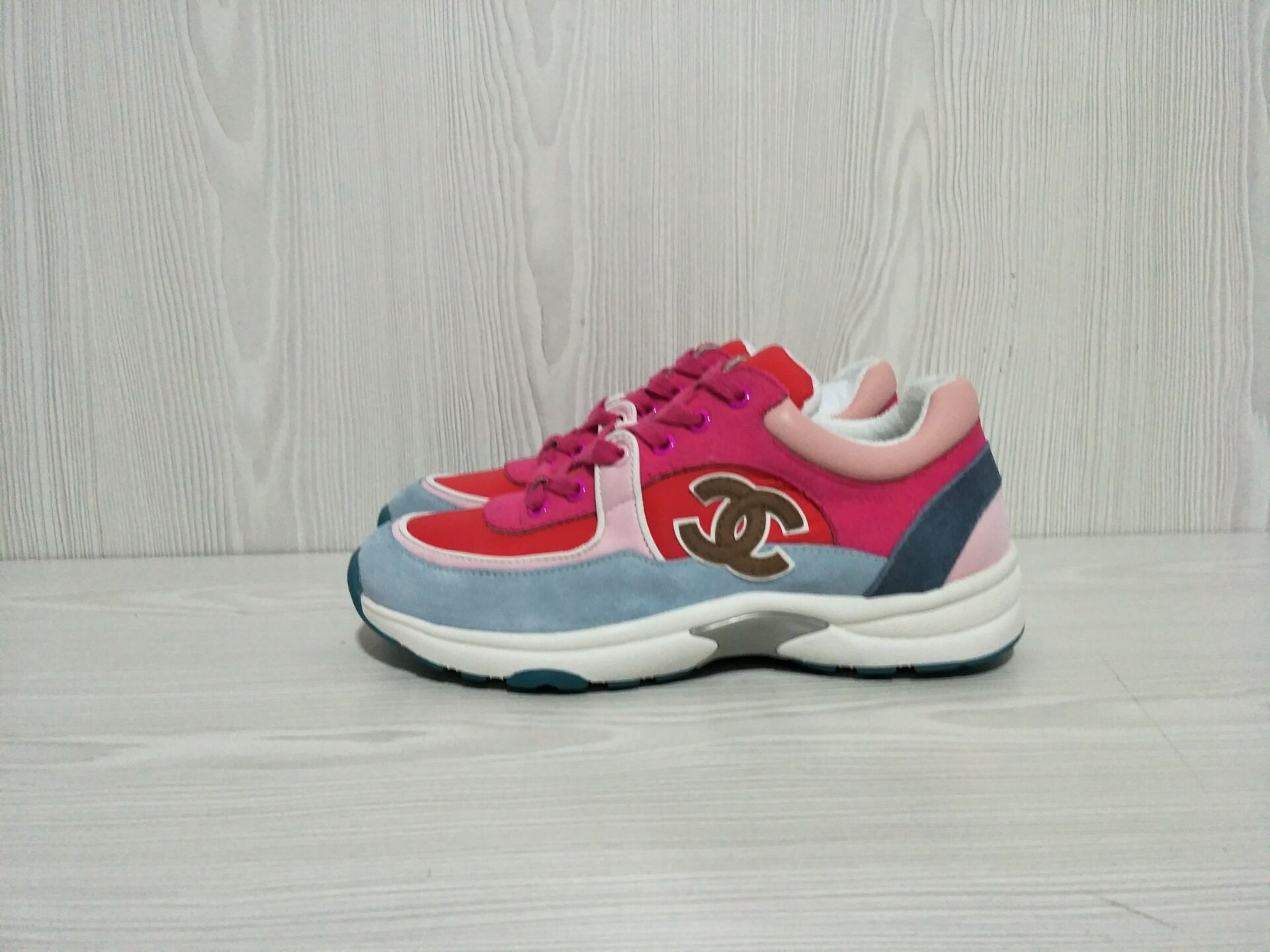 Chane* snekaers C000020