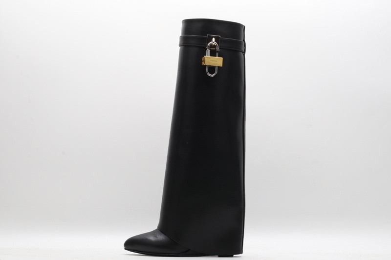 GIVENCHY LEATHER BOOTS GC000005