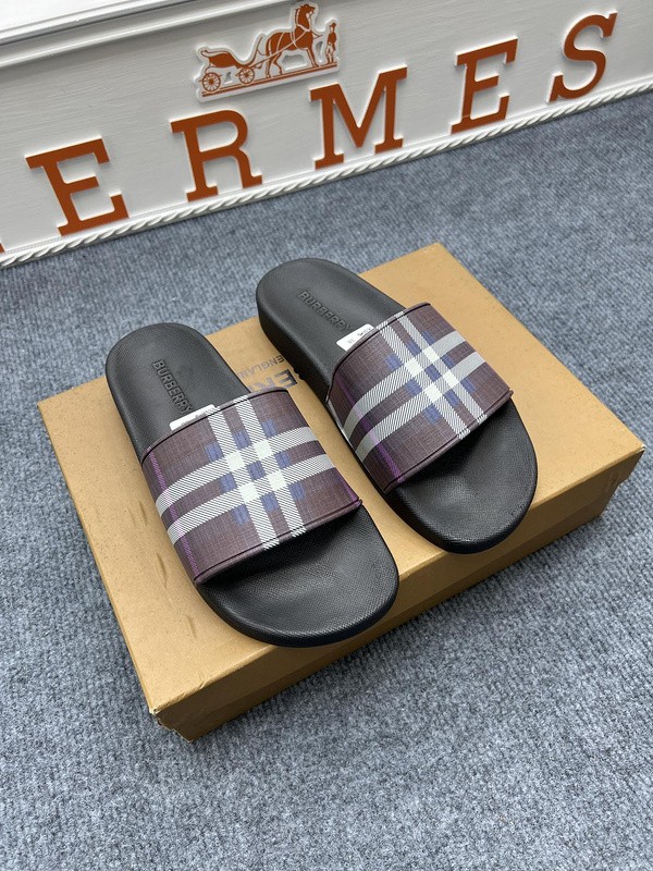 BURBER*Y Sandal3
