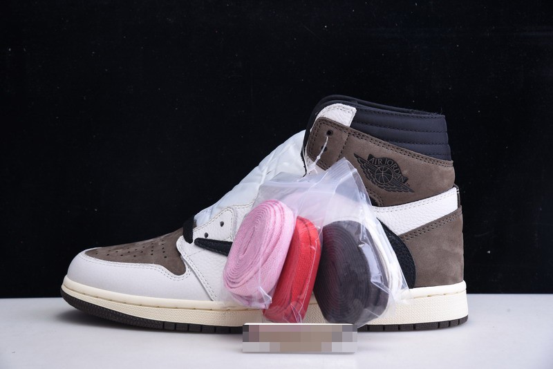 AIR JORDAN 1 RETRO HIGH TRAVIS SCOTT