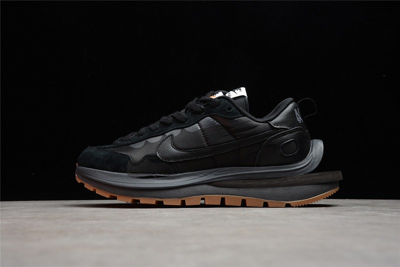 NIKE VAPORWAFFLE SACAI 'BLACK GUM' DD1875-001