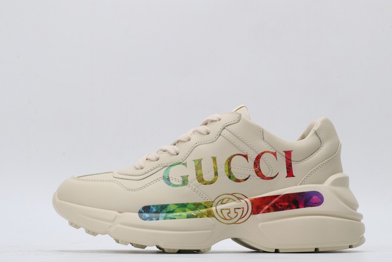 G*u*i* Trainer Sneaker3