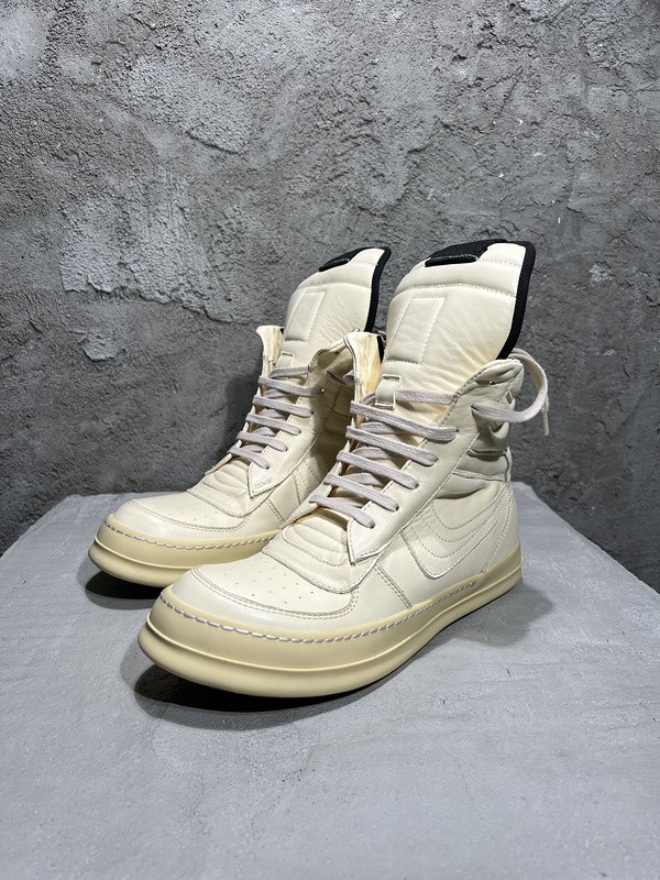 Rick Owe* R000041