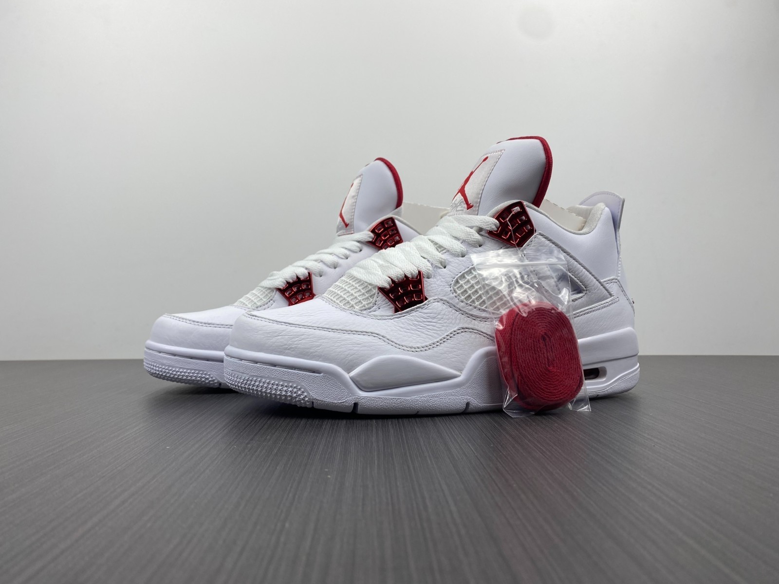 Air Jordan 4 Retro “Pure Money” Red Metallic CT8527-112