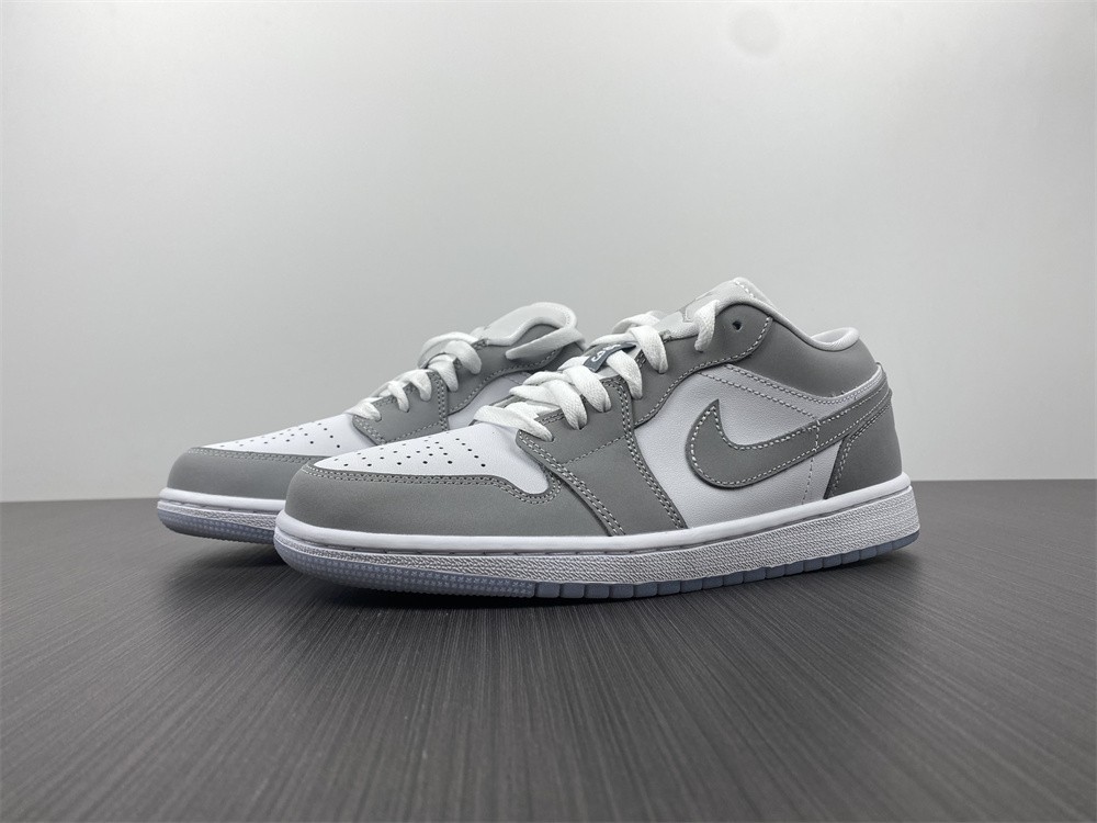 Air Jordan 1 Low Wolf Grey (W) - DC0774-105